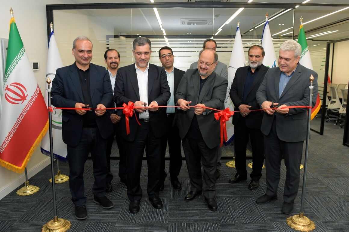 اختصاص ۲ درصد از درآمد شرکتهای هلدینگ خلیج فارس به تحقیق و توسعه اختصاص ۲ درصد از درآمد شرکتهای هلدینگ خلیج فارس به تحقیق و توسعه