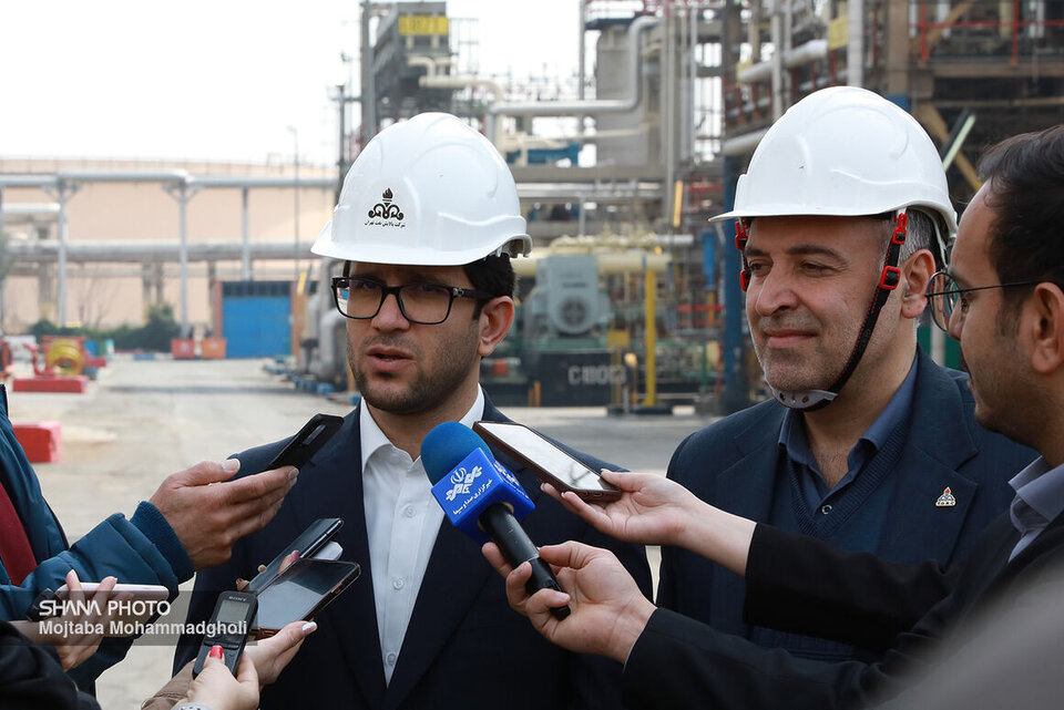 کنترل قاچاق سوخت با رویکرد دوجانبه پیشگیری و مقابله کنترل قاچاق سوخت با رویکرد دوجانبه پیشگیری و مقابله