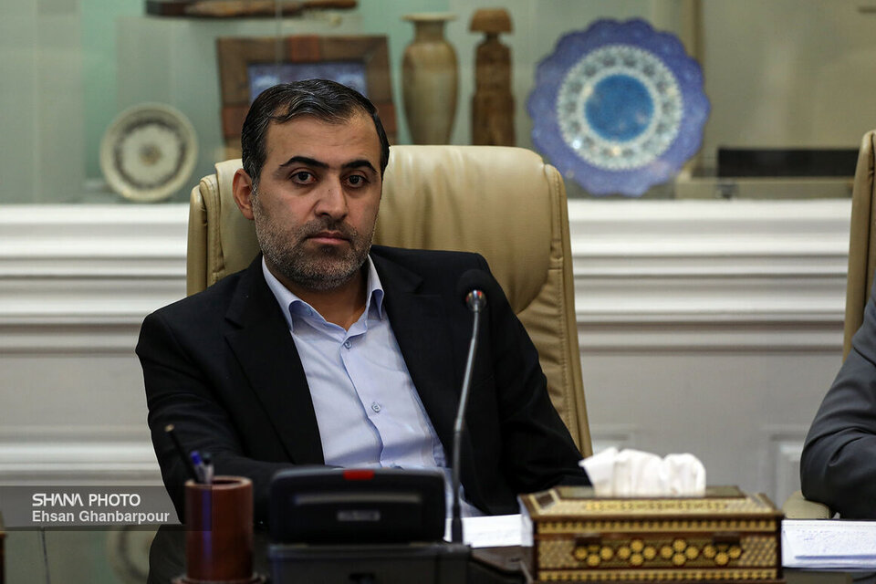 کارکنان صنعت نفت در خط مقدم پایداری اقتصادی کشور