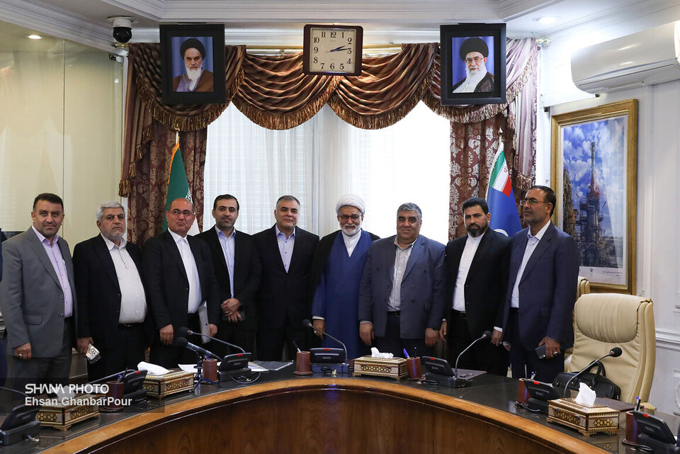 حمایت قاطع اعضای کمیسیون انرژی مجلس از وزیر نفت حمایت قاطع اعضای کمیسیون انرژی مجلس از وزیر نفت