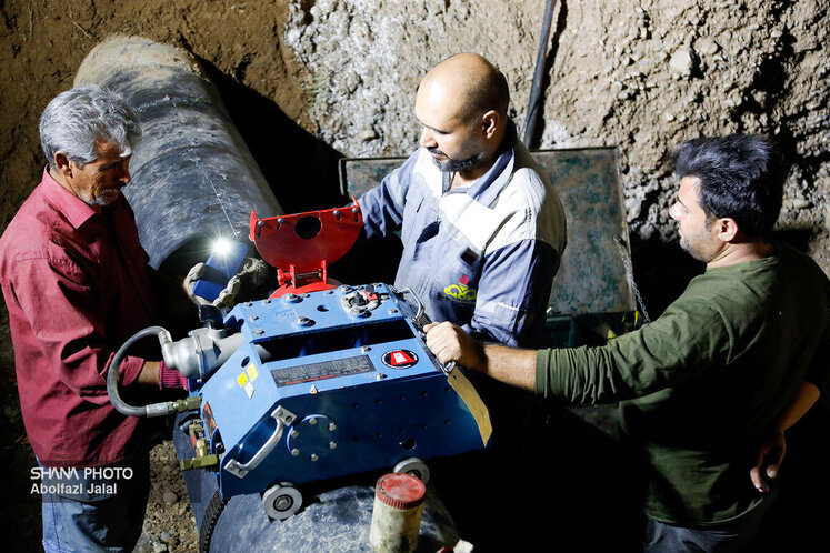 عملیات تزریق گاز به ایستگاه کنترل فشار تمامایرانی سمنان