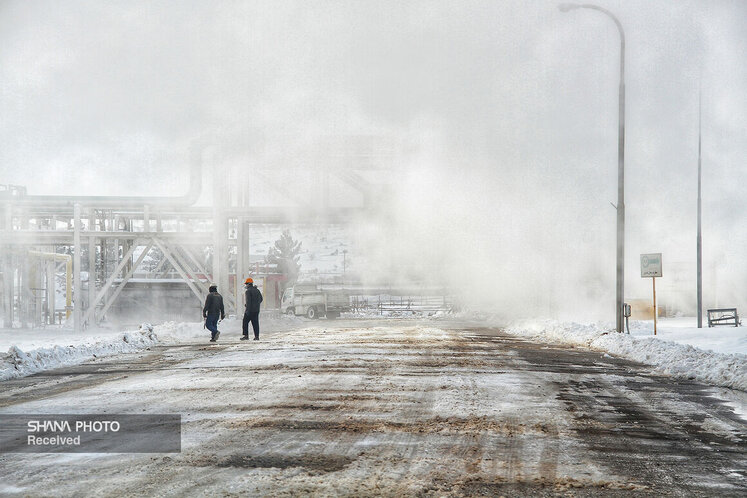 تلاش بیوقفه کارکنان پالایشگاه شهید هاشمینژاد