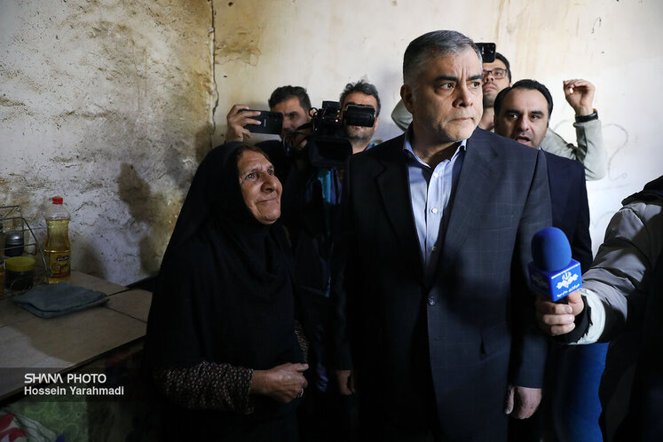 وزیر نفت در آغاجاری؛ شنیدن دغدغهها از نزدیک