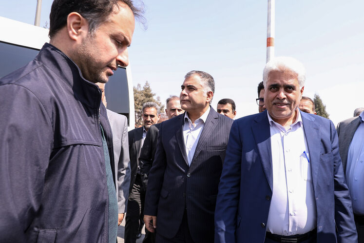 بازدید محسن‌ پاک‌نژاد، وزیر نفت از پالایشگاه تهران