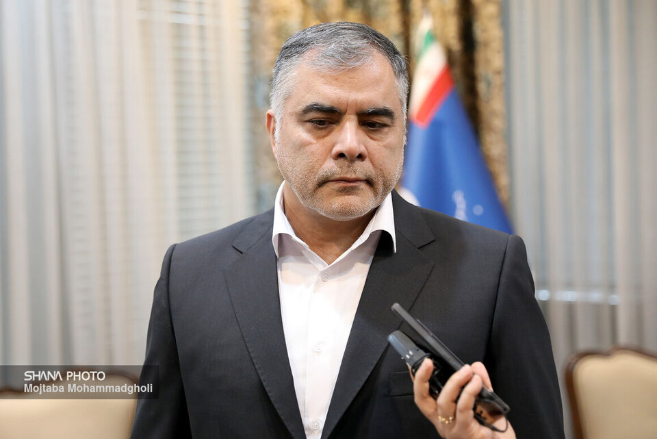 استقبال ایران از حضور سرمایهگذاران خارجی در صنعت نفت استقبال ایران از حضور سرمایهگذاران خارجی در صنعت نفت