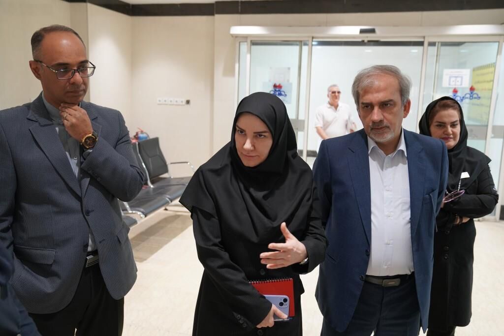 بازدید معاون وزیر نفت از بیمارستان صنعت نفت تهران بازدید معاون وزیر نفت از بیمارستان صنعت نفت تهران