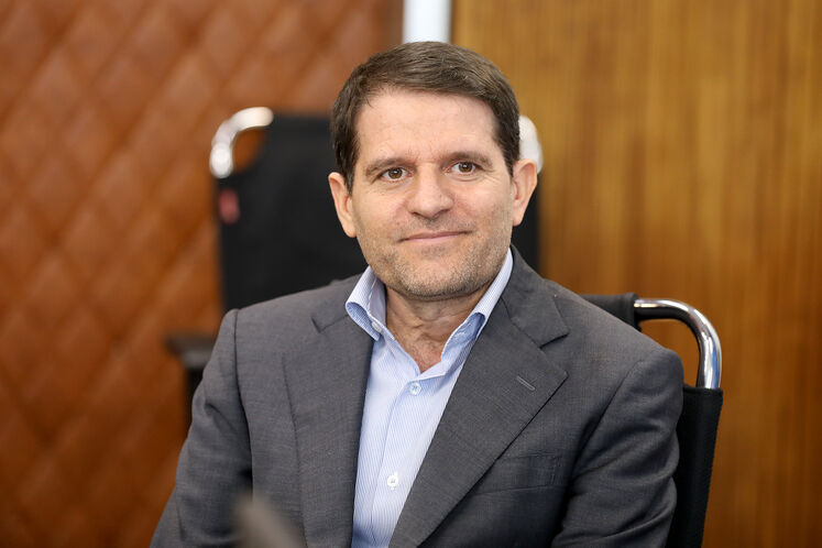 حسن عباسزاده، مدیر عامل شرکت ملی صنایع پتروشیمی