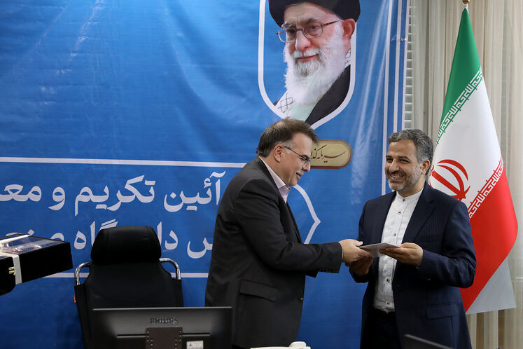 آیین تکریم و معارفه رئیس دانشگاه صنعت نفت