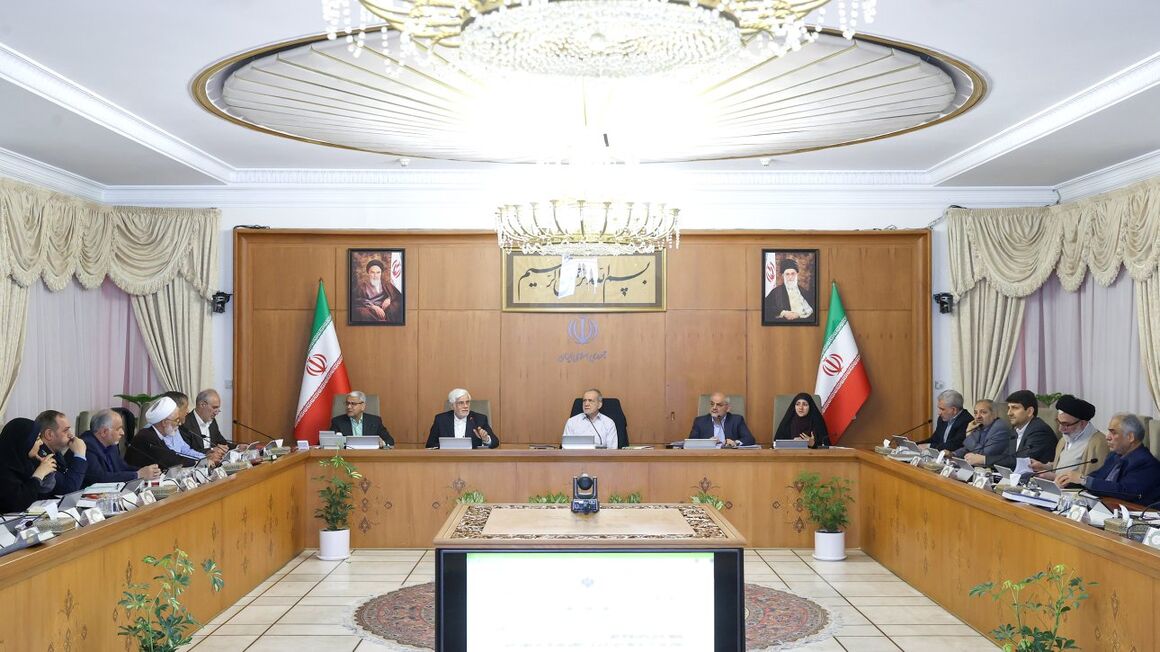 Oil minister reports on investment conference in oil sector Oil minister reports on investment conference in oil sector