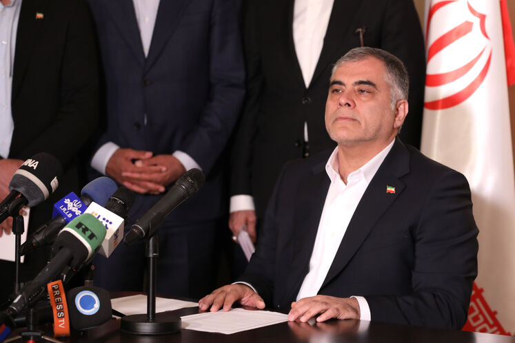 محسن پاکنژاد، وزیر نفت جمهوری اسلامی ایران