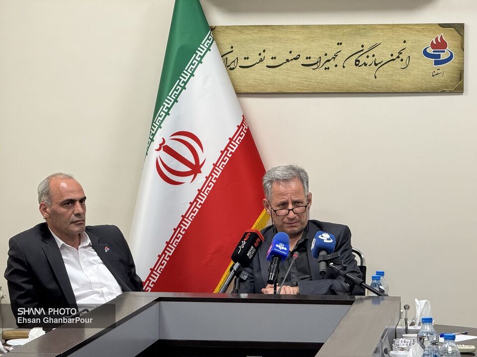 تشکیل کنسرسیوم‌های صادراتی برای حضور در بازارهای جهانی