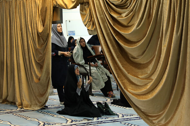 آیین گرامیداشت ولادت امام رضا (ع)