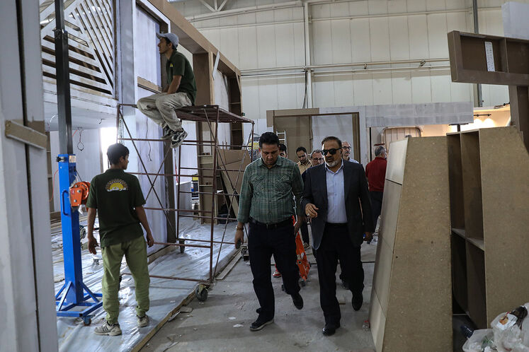 بازدید مدیرکل روابط عمومی وزارت نفت از فرآیند آماده‌سازی نمایشگاه نفت 