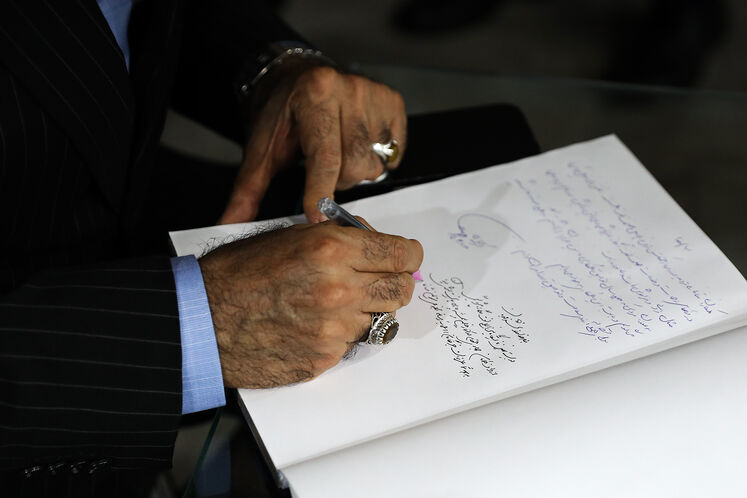 بازدید  غلامعباس حسینی، مدیرعامل مجتمع گاز پارس جنوبی از تحریریه رسانههای وزارت نفت