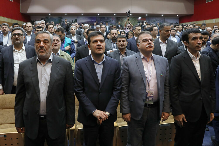 آیین امضای ۱۸ قرارداد و تفاهم‌نامه ساخت بار اول در صنعت نفت