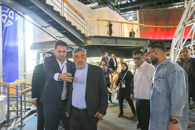 بازدید معاون وزیر نفت از بیست‌ونهمین نمایشگاه بین‌المللی نفت، گاز، پالایش و پتروشیمی