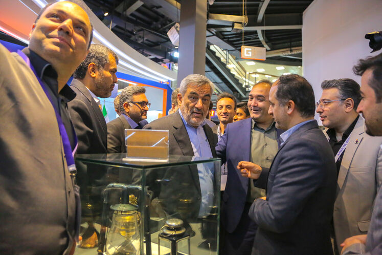بازدید معاون وزیر نفت از بیست‌ونهمین نمایشگاه بین‌المللی نفت، گاز، پالایش و پتروشیمی 