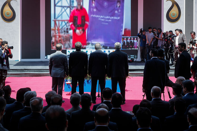 آیین آغاز دوباره عملیات حفاری اکتشافی در بخش کمعمق دریای خزر