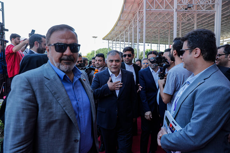 محسن پاک‌نژاد، وزیر نفت