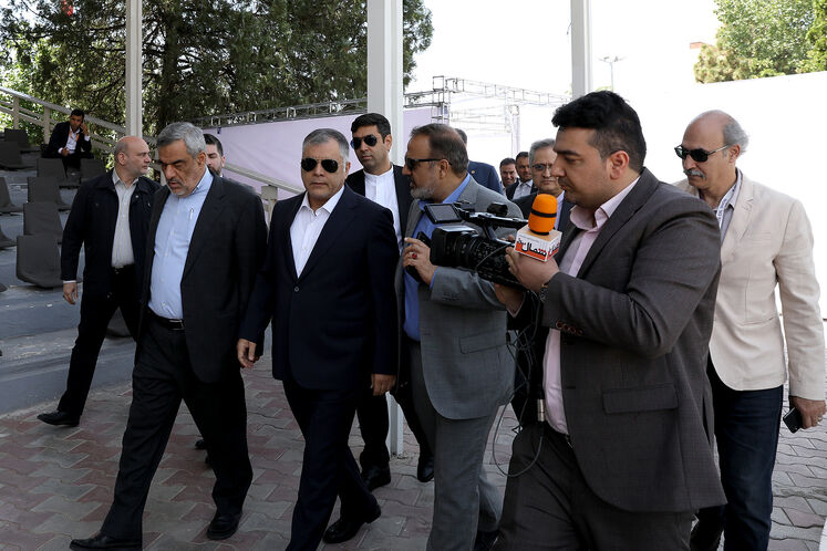 آیین آغاز دوباره عملیات حفاری اکتشافی در بخش کم‌عمق دریای خزر