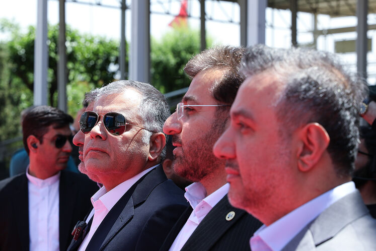 آیین آغاز دوباره عملیات حفاری اکتشافی در بخش کم‌عمق دریای خزر