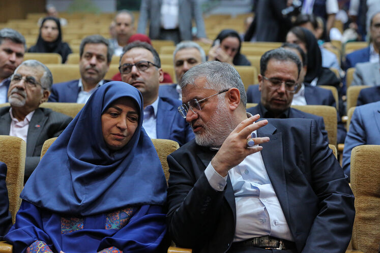 آیین امضای تفاهم‌نامه همکاری جایگزینی ۲۰ هزار دستگاه موتورسیکلت بنزینی با موتورسیکلت برقی در شهر تهران