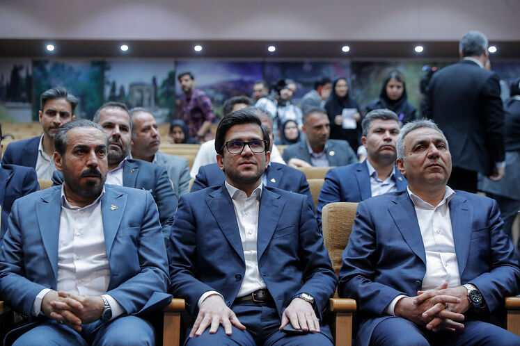 نشست خبری محمدصادق عظیمی‌فر، مدیرعامل شرکت ملی پالایش و پخش فرآورده‌های نفتی