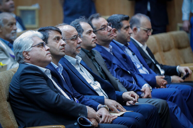 نشست خبری محمدصادق عظیمی‌فر، مدیرعامل شرکت ملی پالایش و پخش فرآورده‌های نفتی