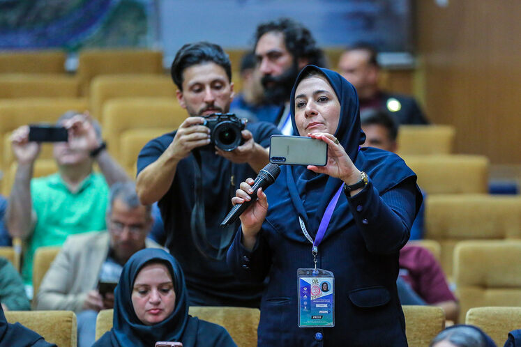 نشست خبری مدیرعامل شرکت ملی مناطق نفت‌خیز جنوب