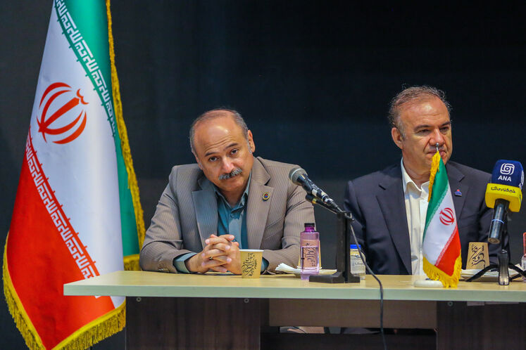 نشست خبری مدیرعامل شرکت ملی مناطق نفت‌خیز جنوب