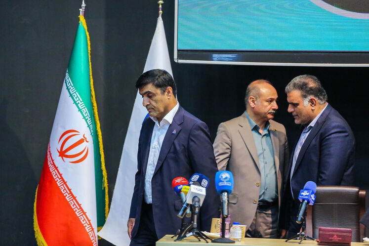نشست خبری مدیرعامل شرکت ملی مناطق نفت‌خیز جنوب