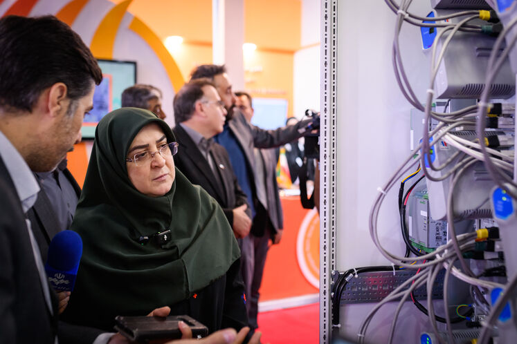 بازدید فاطمه مهاجرانی، سخنگوی دولت از بیست‌ونهمین نمایشگاه بین‌المللی نفت، گاز، پالایش و پتروشیمی