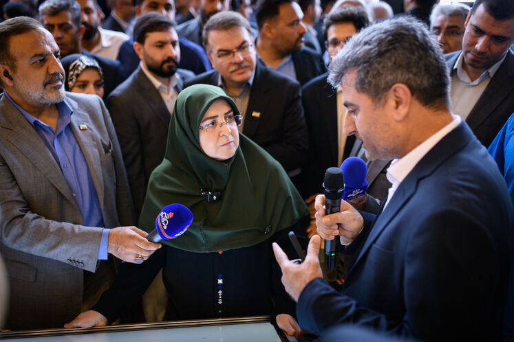 بازدید فاطمه مهاجرانی، سخنگوی دولت از بیست‌ونهمین نمایشگاه بین‌المللی نفت، گاز، پالایش و پتروشیمی