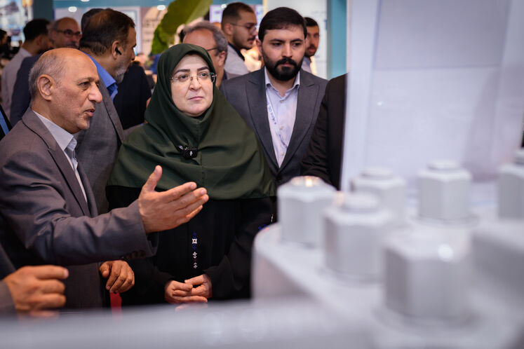 بازدید فاطمه مهاجرانی، سخنگوی دولت از بیست‌ونهمین نمایشگاه بین‌المللی نفت، گاز، پالایش و پتروشیمی