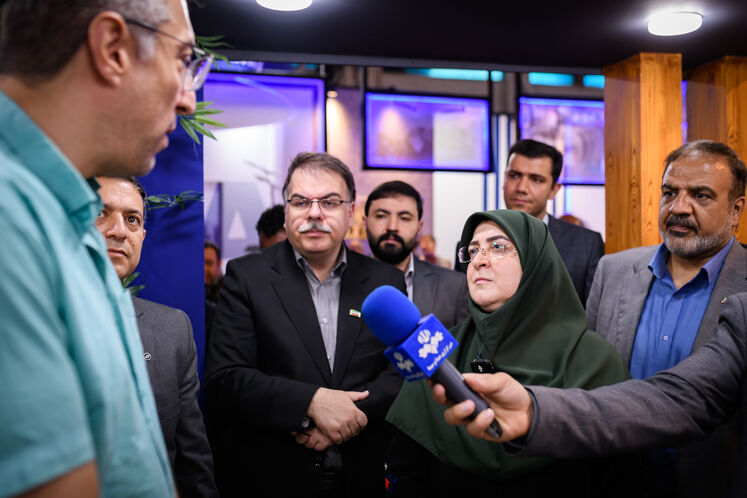 بازدید فاطمه مهاجرانی، سخنگوی دولت از بیست‌ونهمین نمایشگاه بین‌المللی نفت، گاز، پالایش و پتروشیمی