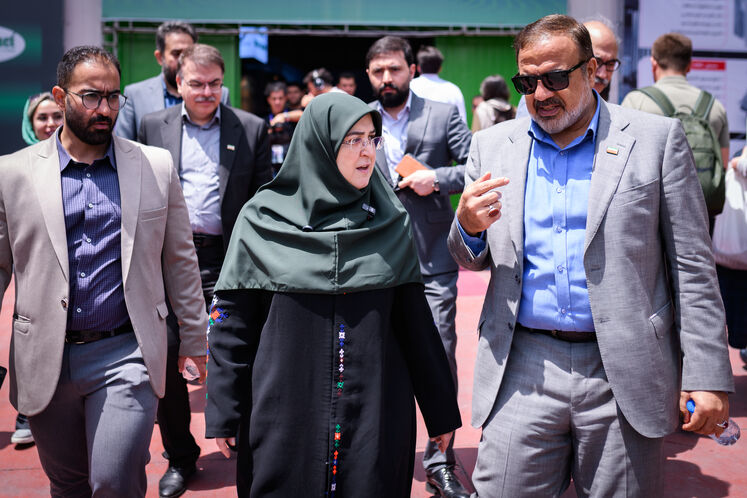 بازدید فاطمه مهاجرانی، سخنگوی دولت از بیست‌ونهمین نمایشگاه بین‌المللی نفت، گاز، پالایش و پتروشیمی