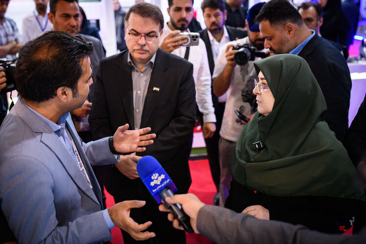 بازدید فاطمه مهاجرانی، سخنگوی دولت از بیست‌ونهمین نمایشگاه بین‌المللی نفت، گاز، پالایش و پتروشیمی