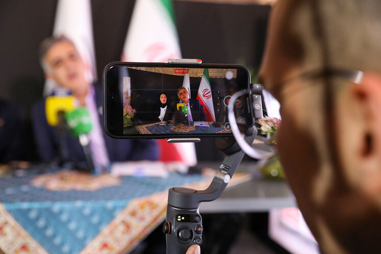نشست خبری علی دقایقی، مدیرعامل شرکت پتروایران