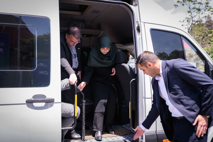 بازدید سخنگوی دولت از تحریریه رسانههای وزارت نفت