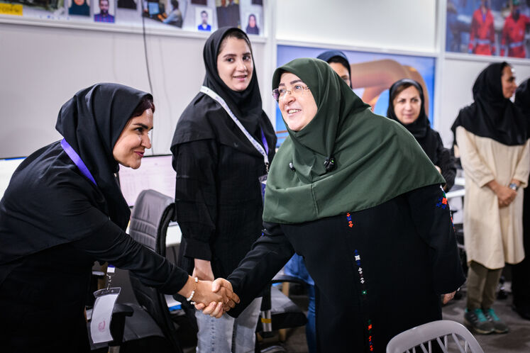 بازدید سخنگوی دولت از تحریریه رسانههای وزارت نفت