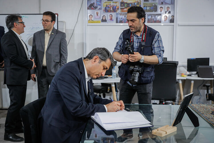 بازدید سرپرست شرکت مهندسی و توسعه گاز ایران از تحریریه رسانههای وزارت نفت