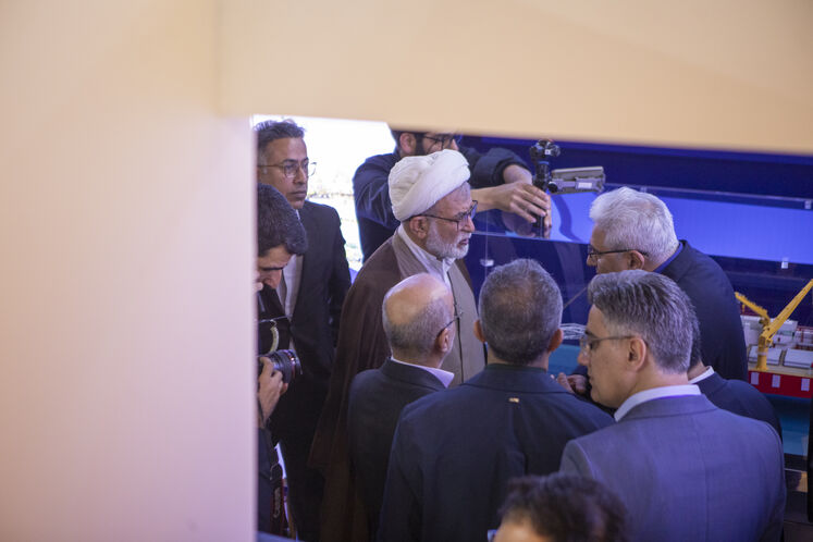 بازدید موسی احمدی، رئیس کمیسیون انرژی مجلس از بیست‌ونهمین نمایشگاه نفت ایران