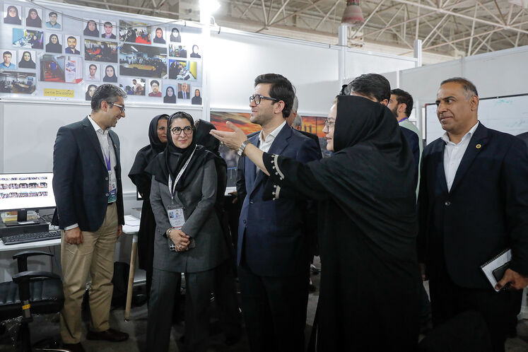 بازدید مدیرعامل شرکت ملی پالایش و پخش فرآوردههای نفتی از تحریریه رسانههای وزارت نفت