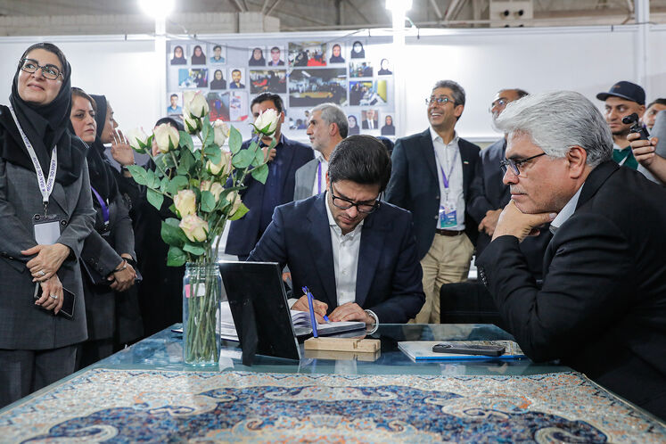 بازدید مدیرعامل شرکت ملی پالایش و پخش فرآوردههای نفتی از تحریریه رسانههای وزارت نفت