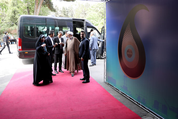 بازدید رئیس کمسیون انرژی مجلس از تحریریه رسانههای وزارت نفت