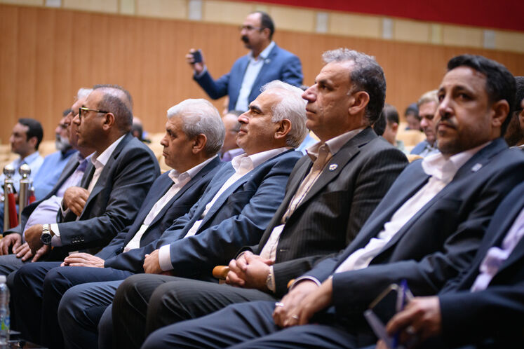 نشست خبری پیمان ایمانی، مدیرعامل شرکت نفت مناطق مرکزی ایران
