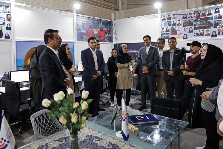 بازدید حسین حسین‌زاده، رئیس هیئت‌رئیسه صندوق‌های بازنشستگی نفت از تحریریه رسانه‌های وزارت نفت