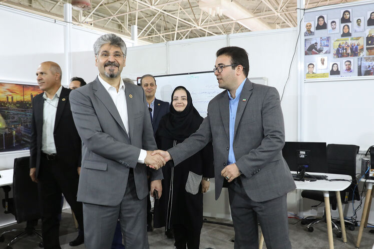 بازدید مدیرعامل شرکت نفت و گاز پارس از تحریریه رسانههای وزارت نفت