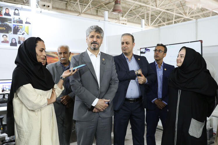 بازدید مدیرعامل شرکت نفت و گاز پارس از تحریریه رسانههای وزارت نفت