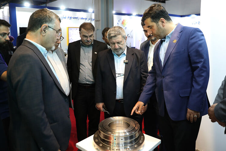 بازدید الیاس حضرتی، رئیس شورای اطلاع‌رسانی دولت از بیست‌ونهمین نمایشگاه بین‌المللی نفت، گاز، پالایش و پتروشیمی